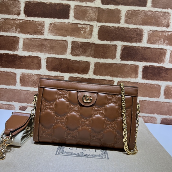 グッチバッグ正面デザイン